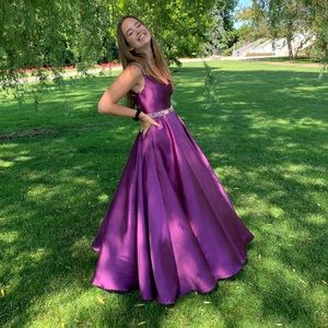 Meet your Posher, Sam